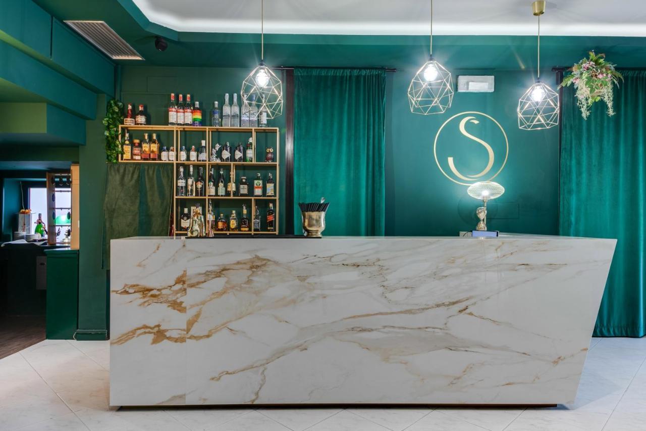 Hotel Sorriso Rimini Kültér fotó
