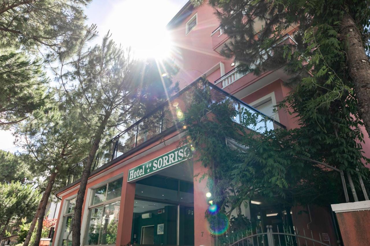 Hotel Sorriso Rimini Kültér fotó