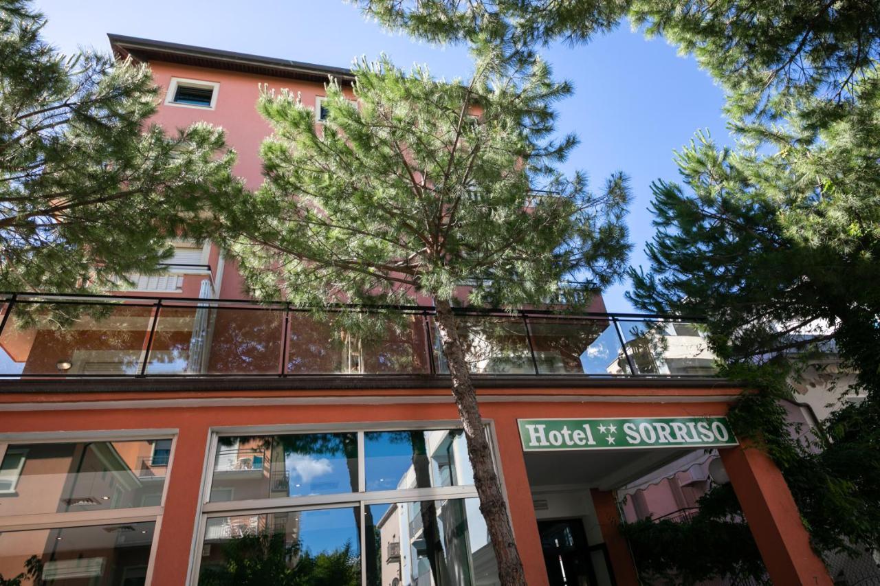 Hotel Sorriso Rimini Kültér fotó